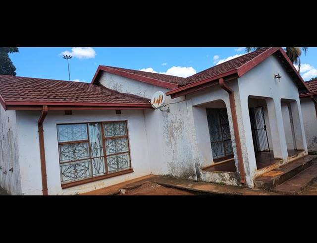 3 BEDROOM HOUSE FOR SALE IN VLEIFONTEIN